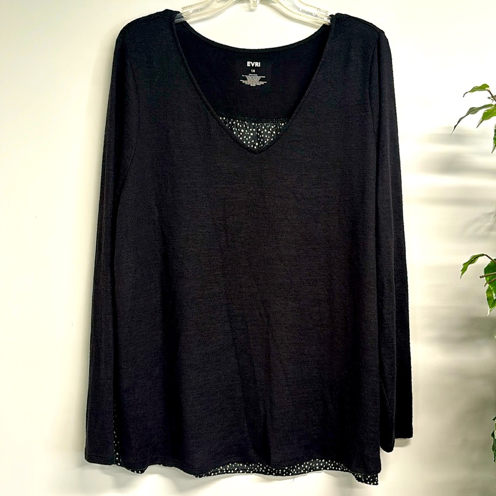 NWT EVRI Top